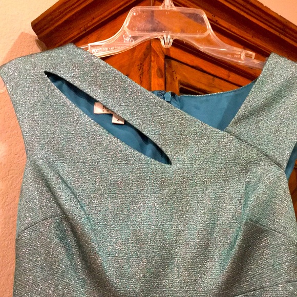 Dress by Kay Unger - Picture 3 of 5